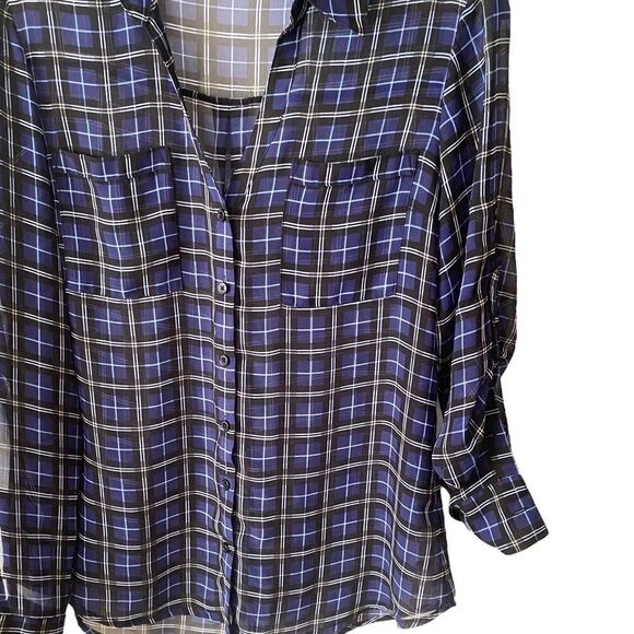 Blue and white button down shirt from express - Picture 3 of 5